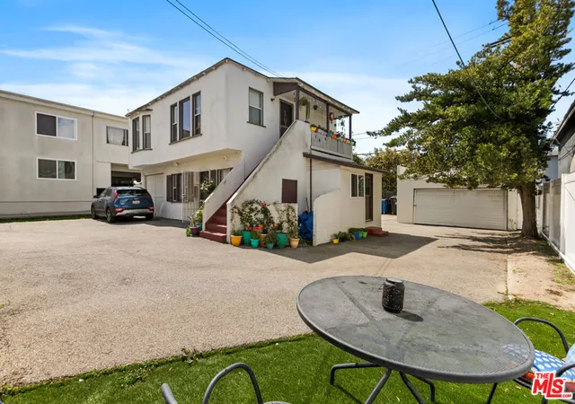 2302-32nd-street-santa-monica-ca-90405/hzid_c2ec5a58