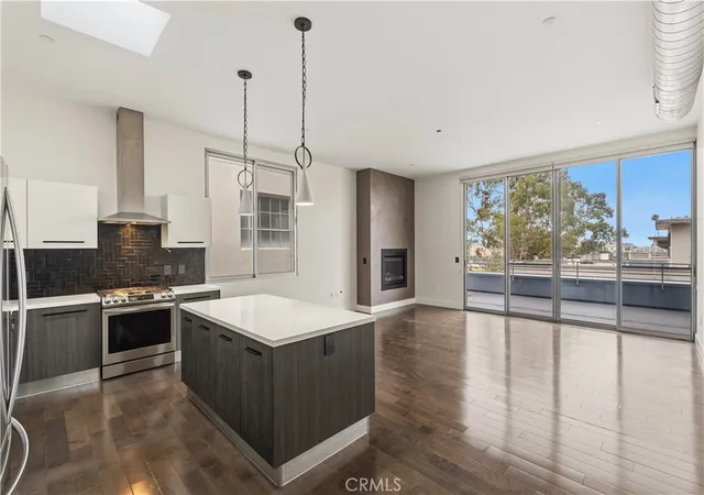 433-pine-408-long-beach-ca-90802/hzid_2454d54b