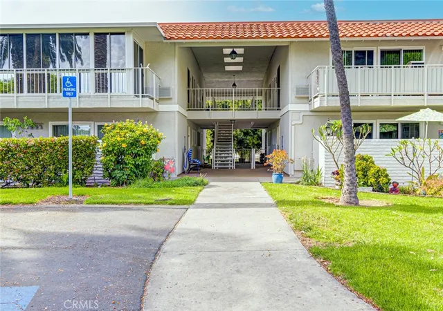 957-calle-aragon-o-laguna-woods-ca-92637/hzid_c93e2b6b