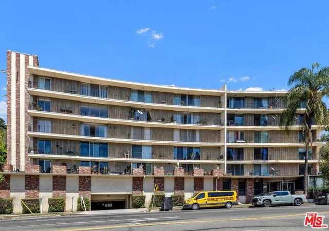 2260-n-cahuenga-blvd-502-los-angeles-ca-90068/hzid_33986034