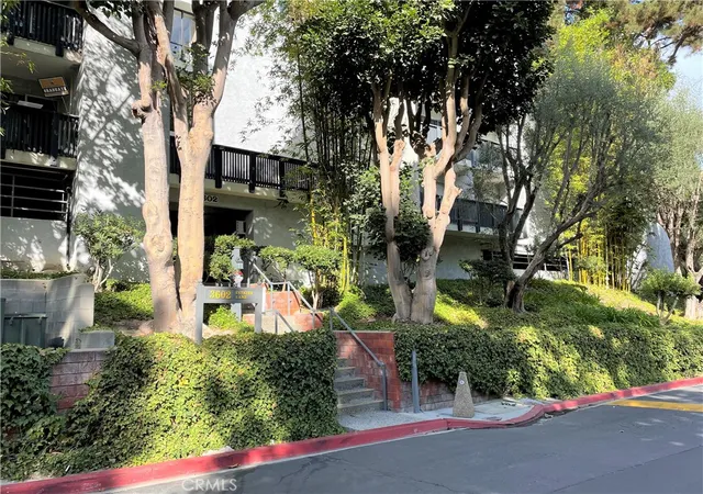 3602-w-ests-ln-211-rolling-hills-estates-ca-90274/hzid_61e6a633