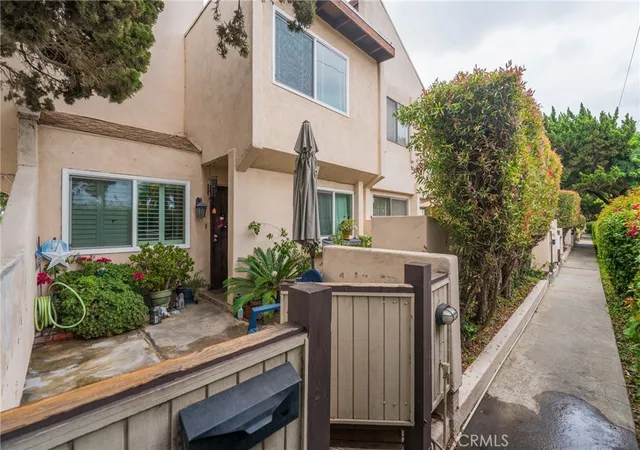 16710-orange-ave-a1-paramount-ca-90723/hzid_5b305cdf