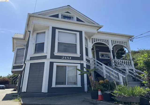 2151-e-24th-street-oakland-ca-94606/hzid_5c530c3c