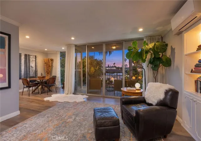2772-e-2nd-st-2g-long-beach-ca-90803/hzid_c22b6f90