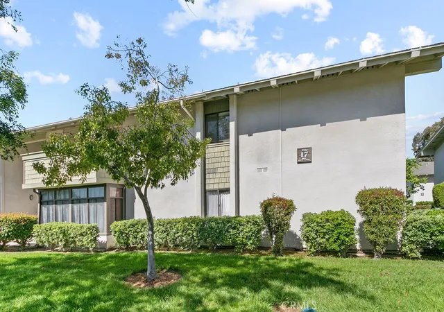8633-portola-ct-17e-huntington-beach-ca-92646/hzid_fa83945d