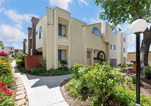 13825-beaver-st-35-sylmar-ca-91342/hzid_4d5eb677