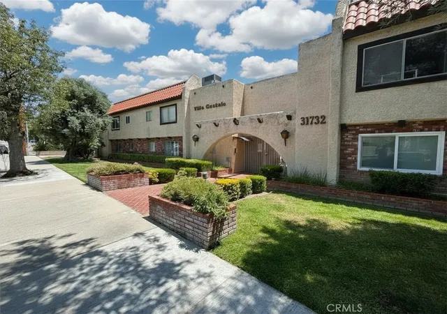 31732-ridge-route-211-castaic-ca-91384/hzid_2e04b0b6