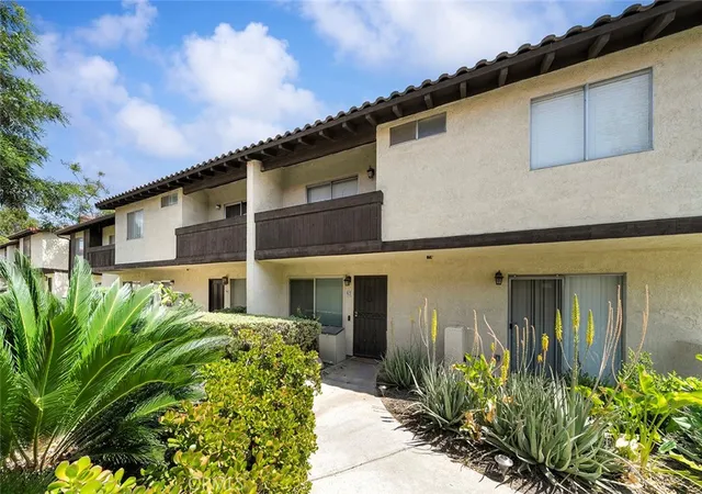 1077-santo-antonio-47-colton-ca-92324/hzid_715a1486