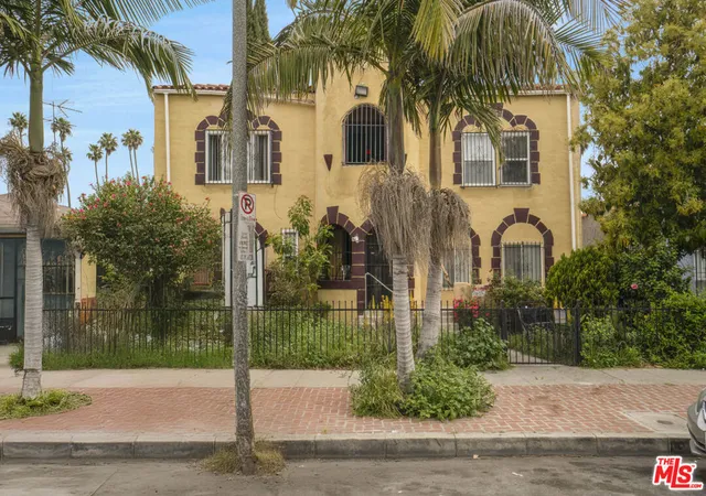 1061-w-57th-street-los-angeles-ca-90037/hzid_5d46af6a