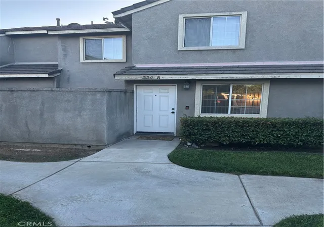 220-w-walnut-b-rialto-ca-92376/hzid_0e761af8