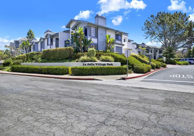 8878-regents-road-201-san-diego-ca-92122/hzid_08f2ead8