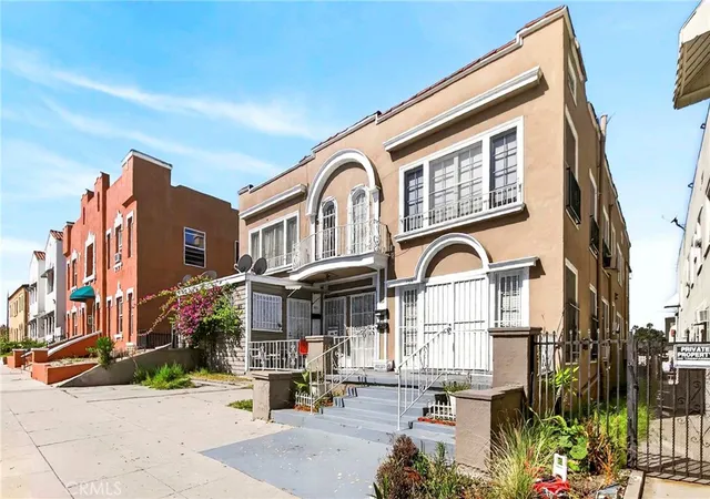139-s-manhattan-los-angeles-ca-90004/hzid_74caf9b7