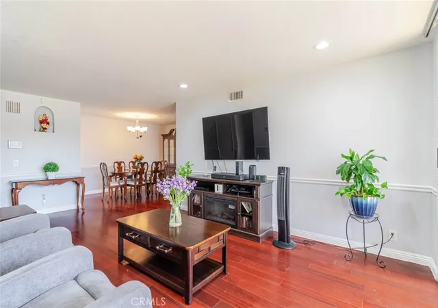 750-s-spaulding-ave-129-los-angeles-ca-90036/hzid_5c34071b