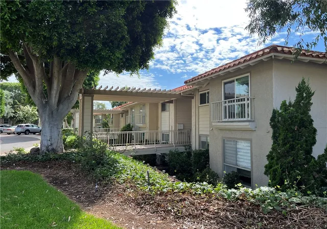 3273-san-amadeo-d-laguna-woods-ca-92637/hzid_13b180d0