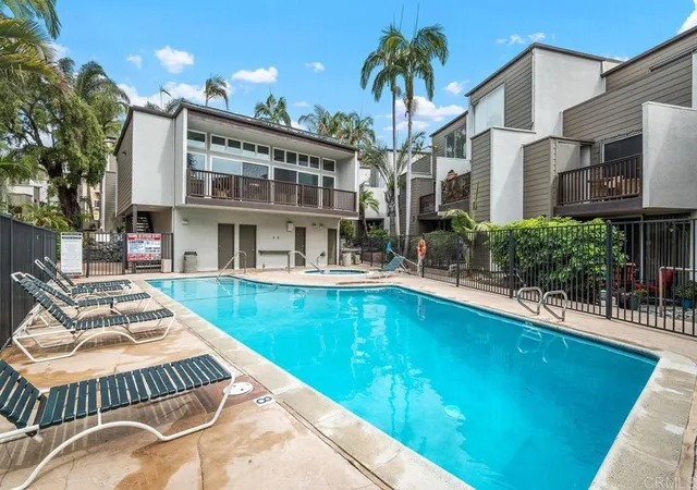 4545-collwood-blvd-42-san-diego-ca-92115/hzid_eee94d57