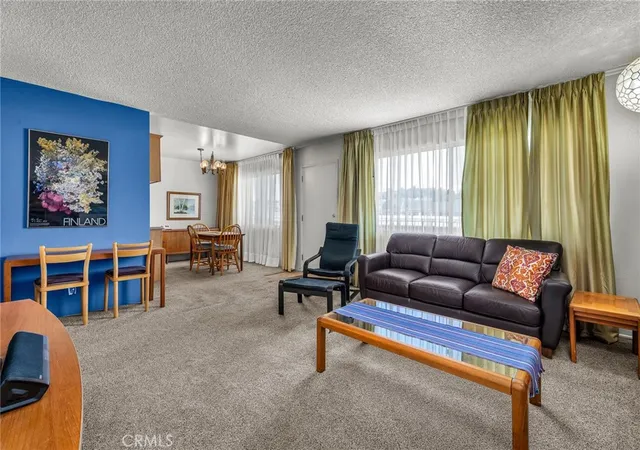 25925-narbonne-38-lomita-ca-90717/hzid_9a4087e5