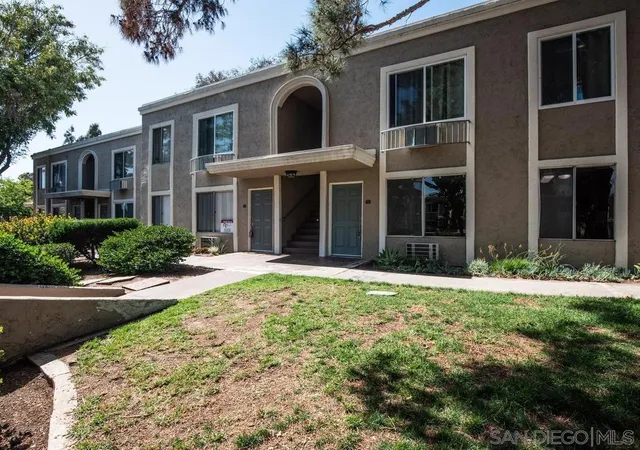 1240-n-broadway-53-escondido-ca-92026/hzid_b6fd112e