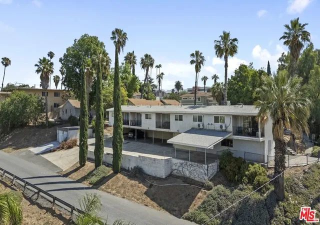 4561-main-st-riverside-ca-92501/hzid_8237cab0