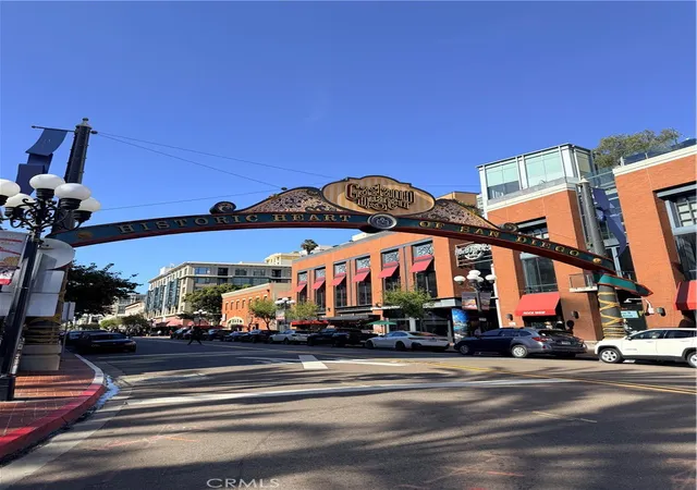 207-5th-1129-san-diego-ca-92101/hzid_40473ff4