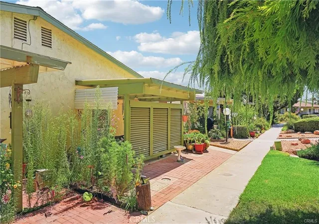 199-summit-view-dr-b-calimesa-ca-92320/hzid_18f5e1cd