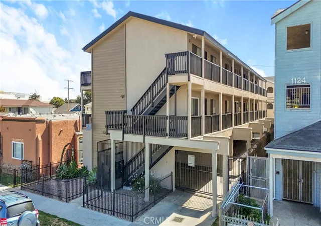 1126-raymond-ave-long-beach-ca-90804/hzid_9fe393f9