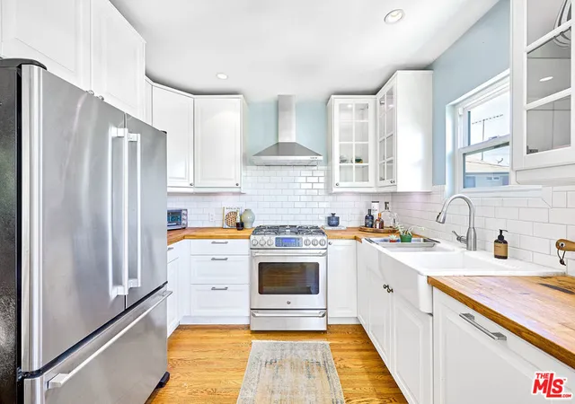 1835-7th-st-d-santa-monica-ca-90401/hzid_9ac73f4d
