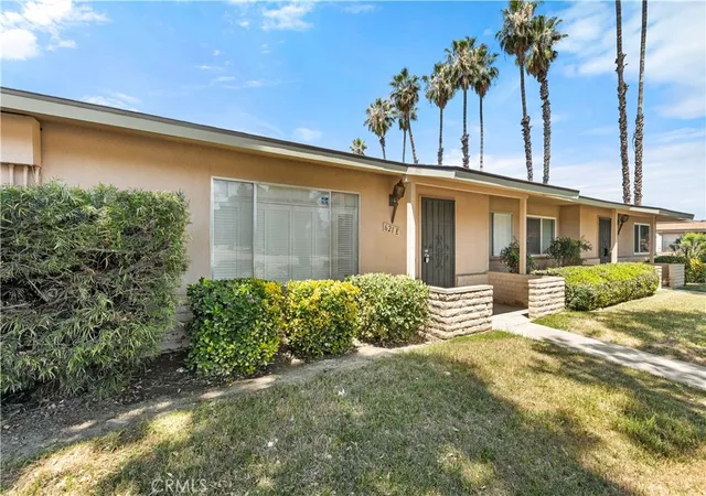 621-s-palm-ave-e-hemet-ca-92543/hzid_ce8dbe0d