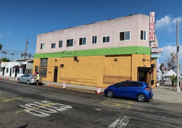 2829-w-jefferson-los-angeles-ca-90018/hzid_f8cb17ea