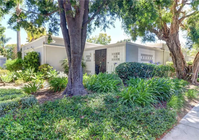 537-via-estrada-c-laguna-woods-ca-92637/hzid_2a49d200