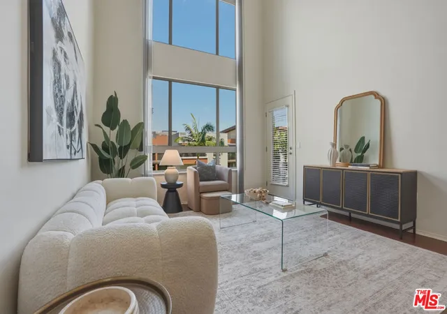 100-s-alameda-st-401-los-angeles-ca-90012/hzid_26608c2a