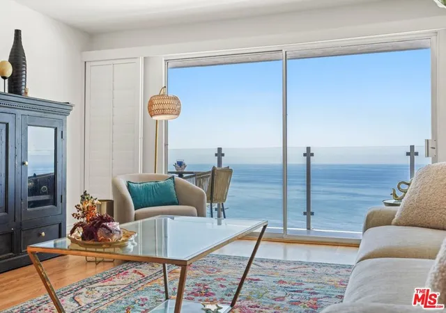 18203-coastline-dr-4-malibu-ca-90265/hzid_a7f7f52b