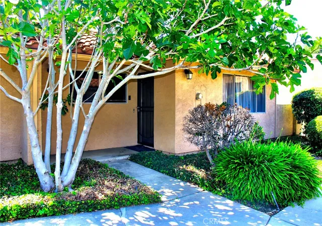 1049-w-pine-c-upland-ca-91786/hzid_fe214fae