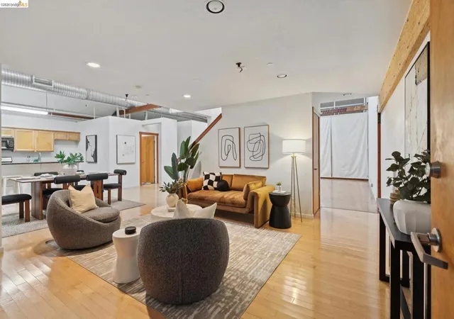 530-e-8th-st-207-oakland-ca-94606/hzid_46560d0e
