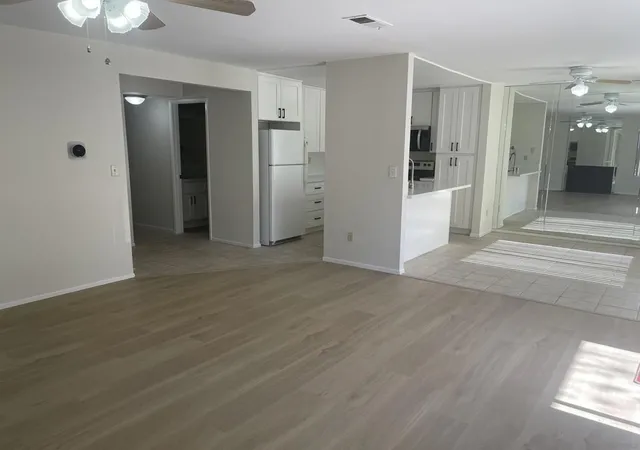 450-w-vermont-1803-escondido-ca-92025/hzid_8e30d072