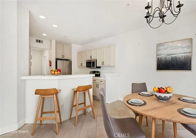 39951-millbrook-wy-b-murrieta-ca-92563/hzid_5b6f6751