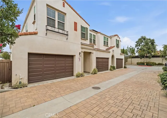291-e-arrow-17-glendora-ca-91740/hzid_3250e035