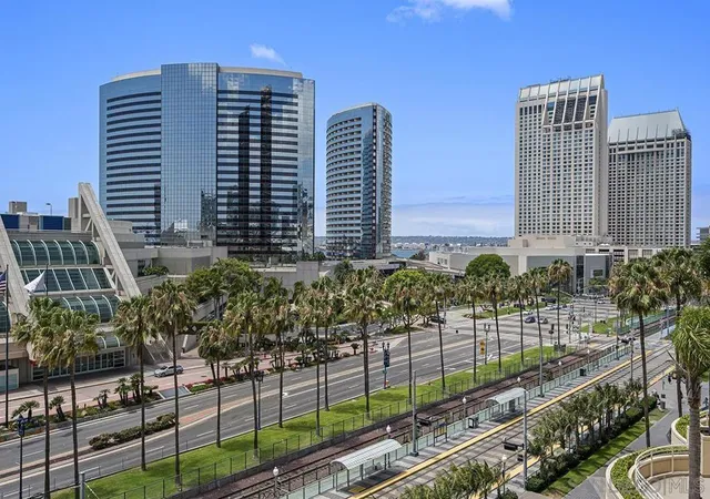 200-harbor-dr-703-san-diego-ca-92101/hzid_318374ff