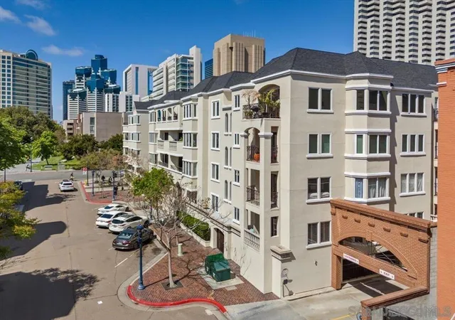 655-columbia-st-110-san-diego-ca-92101/hzid_828fa4a7