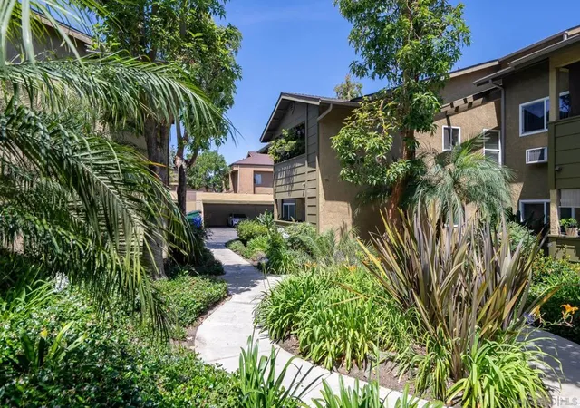 180-avenida-descanso-a-oceanside-ca-92057/hzid_3086fb92
