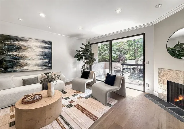 423-n-palm-108-beverly-hills-ca-90210/hzid_b5f57839