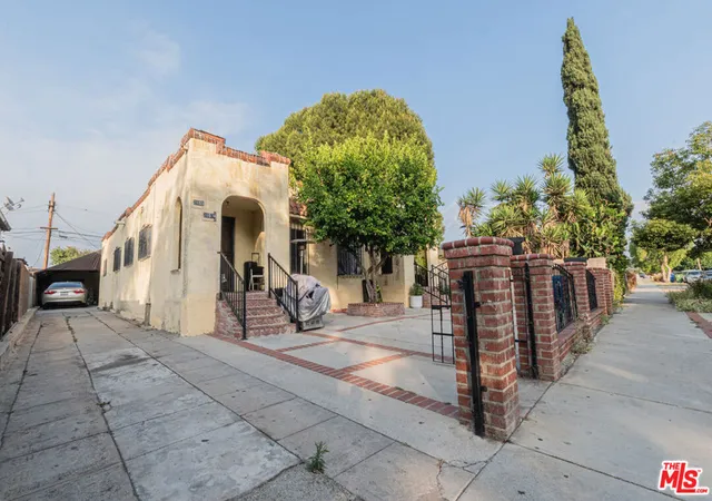 2855-w-avenue-34-los-angeles-ca-90065/hzid_72b4eb39