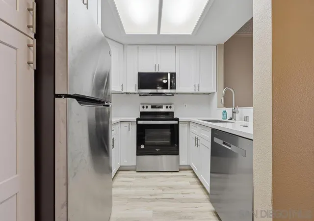 5865-friars-3212-san-diego-ca-92110/hzid_a97024a3
