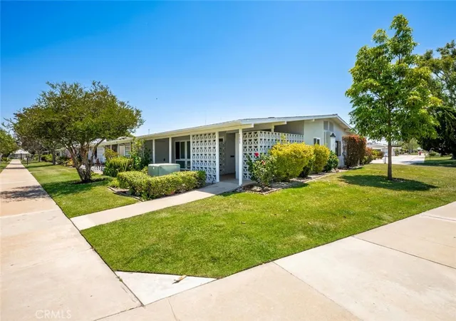 13641-alderwood-ln-35g-seal-beach-ca-90740/hzid_4ce1a202