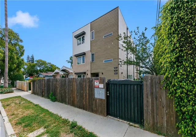 961-n-st-andrews-los-angeles-ca-90038/hzid_d074b12c