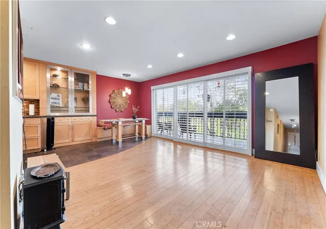 1061-park-ave-long-beach-ca-90804/hzid_7a769242