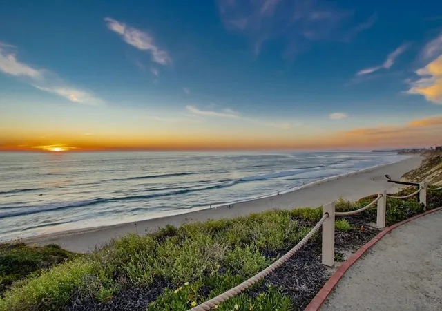 585-s-sierra-ave-27-solana-beach-ca-92075/hzid_8d1fee36