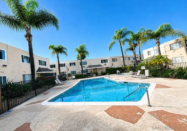 455-ballantyne-st-21-el-cajon-ca-92020/hzid_4c9dfa09