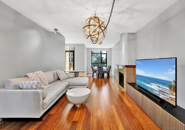 700-w-e-st-518-san-diego-ca-92101/hzid_8479cbfe