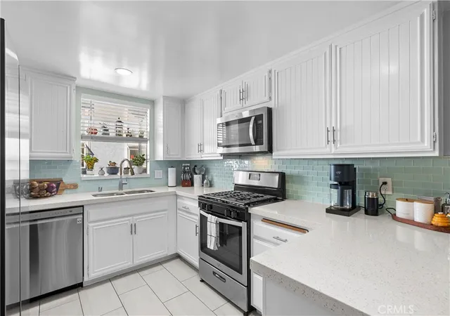 26926-flo-ln-419-canyon-country-ca-91351/hzid_683dfecf