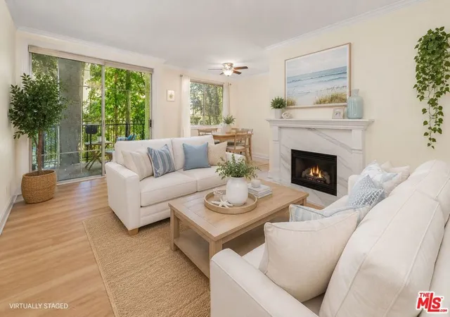 1375-kelton-ave-104-los-angeles-ca-90024/hzid_8b0245cc
